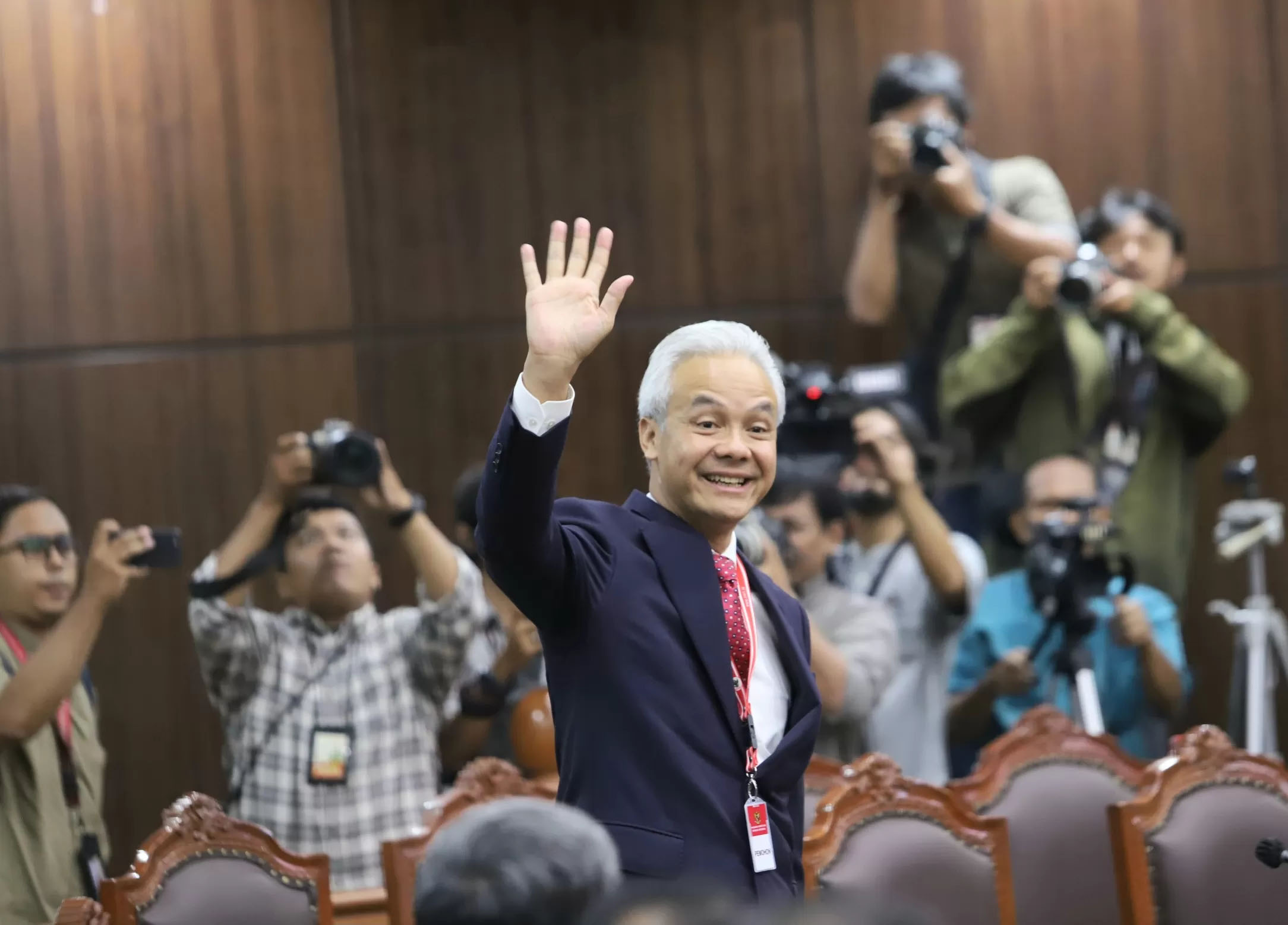 Kubu calon presiden dan calon wakil presiden nomor urut 3 Ganjar Pranowo dan Mahfud MD hadir dalam sidang putusan perselisihan hasil Pilpres 2024 di Gedung MK, Jakarta.