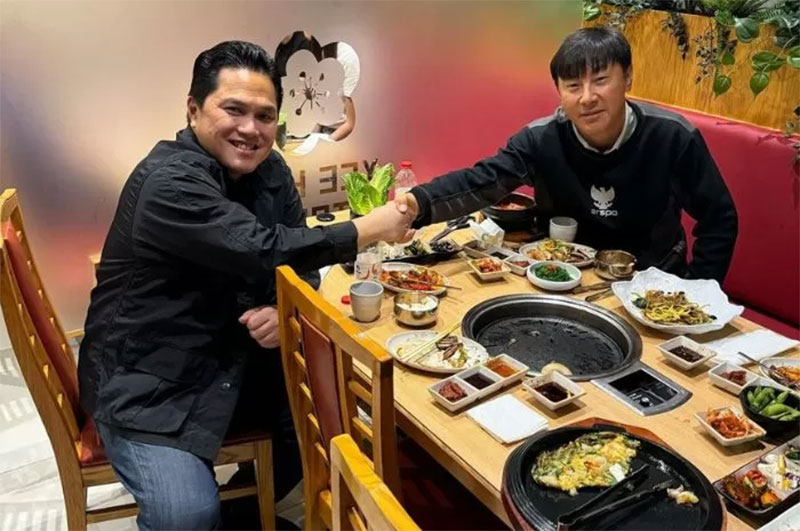 Kontrak Shin Tae-yong resmi diumumkan diperpanjang hingga 2027 melalui kanal instagram resmi Ketua Umum PSSI Erick Thohir.