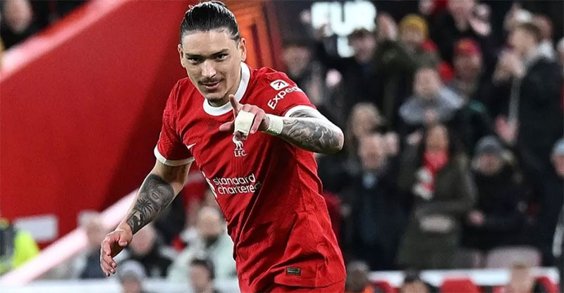 Selebrasi Darwin Nunez usai cetak gol pembuka Liverpool atas Slavia Prague di Anfield Stadium.