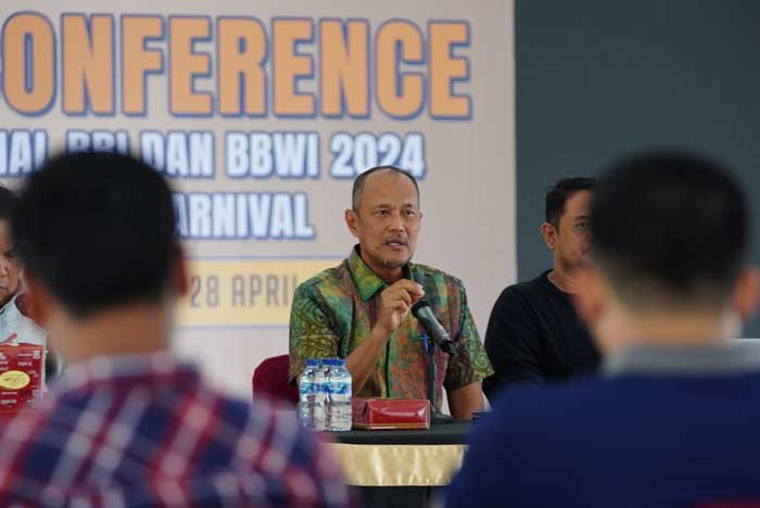 Kepala Dinas Perindustrian Perdagangan Koperasi dan UMKM Provinsi Riau, Taufik OH.