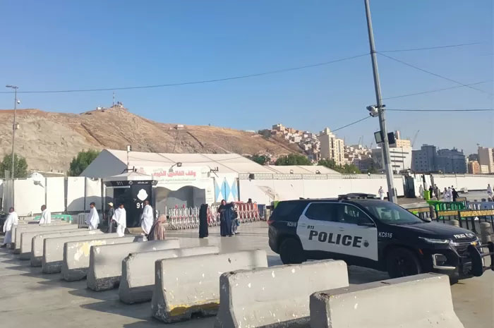 Polisi Arab Saudi juga melakukan pemeriksaan terhadap visa jamaah haji.