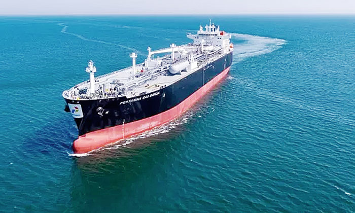 Kapal tanker milik PT Pertamina International Shipping (PIS) saat mengangkut elpiji, beberapa waktu lalu.