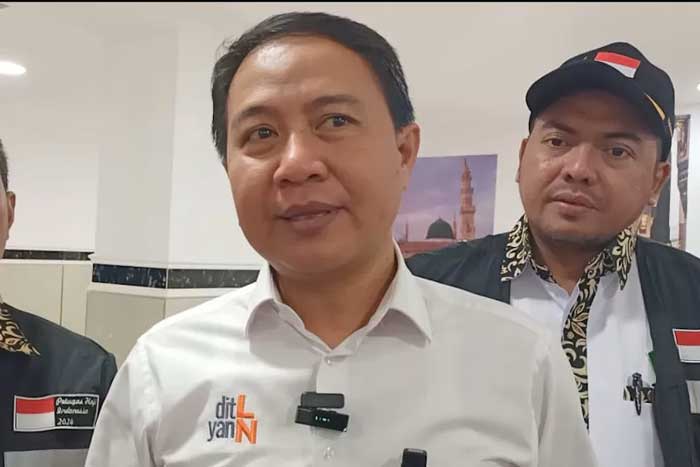 Hilman Latief di Kantor Urusan Haji Indonesia Daerah Kerja Madinah.