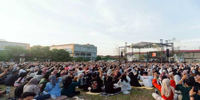 Suasana Pengunjung Saat Menikmati Konser Musik Piknik My Fest di One Street Food Pekanbaru, pada November 2023 lalu.