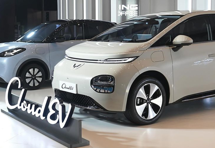 WULING CLOUD EV