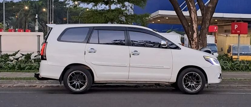 TOYOTA INNOVA DIESEL