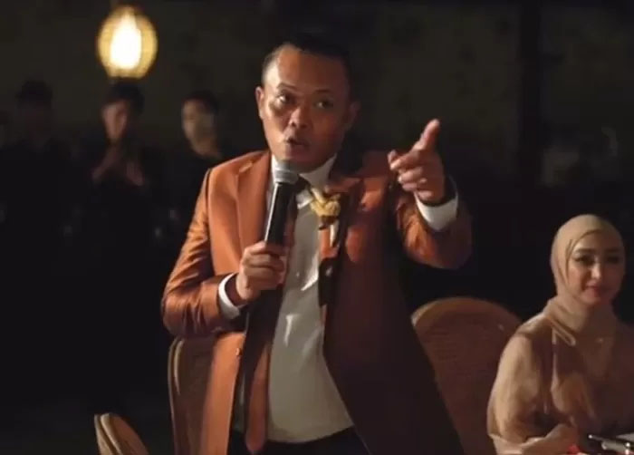 Sule saat menasehati anaknya, Rizky Febian