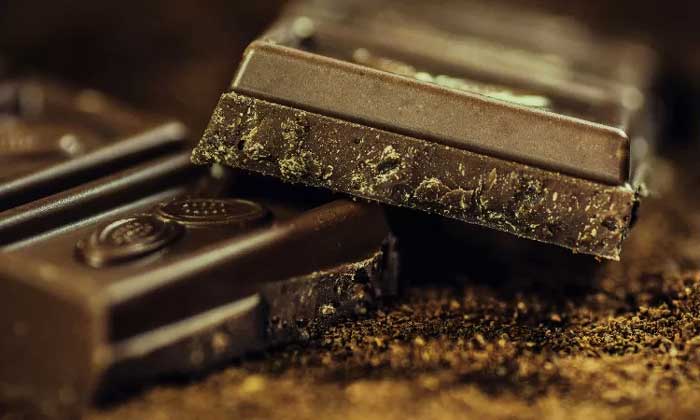 ILUSTRASI: Cokelat.