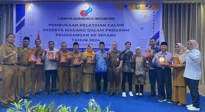 PT Cahaya Subarashi Indonesia menggelar Acara Pembukaan Pelatihan Calon Peserta Magang Dalam Program Pemagangan ke Jepang 2024 di Mona Plaza Hotel.