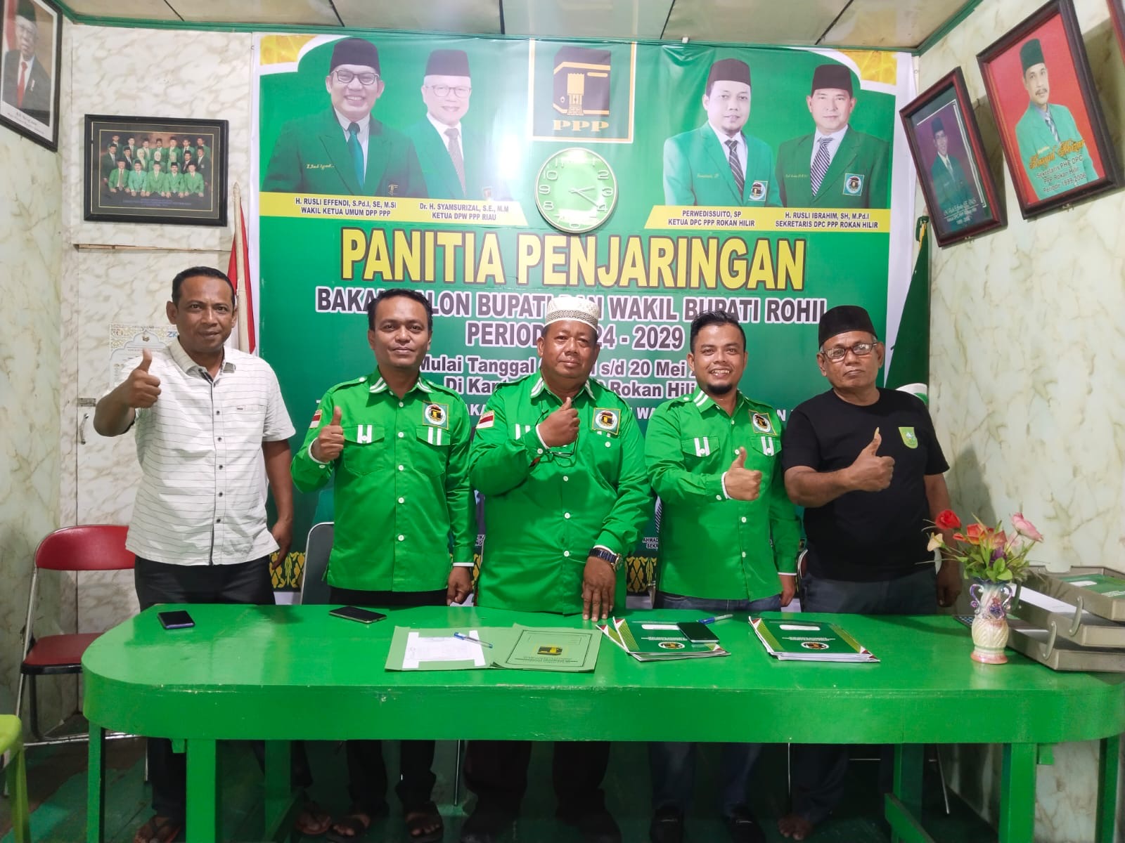 Panitia penjaringan Bacakada PPP Rohil foto bersama di Bagansiapiapi, Selasa (21/5/2024).
