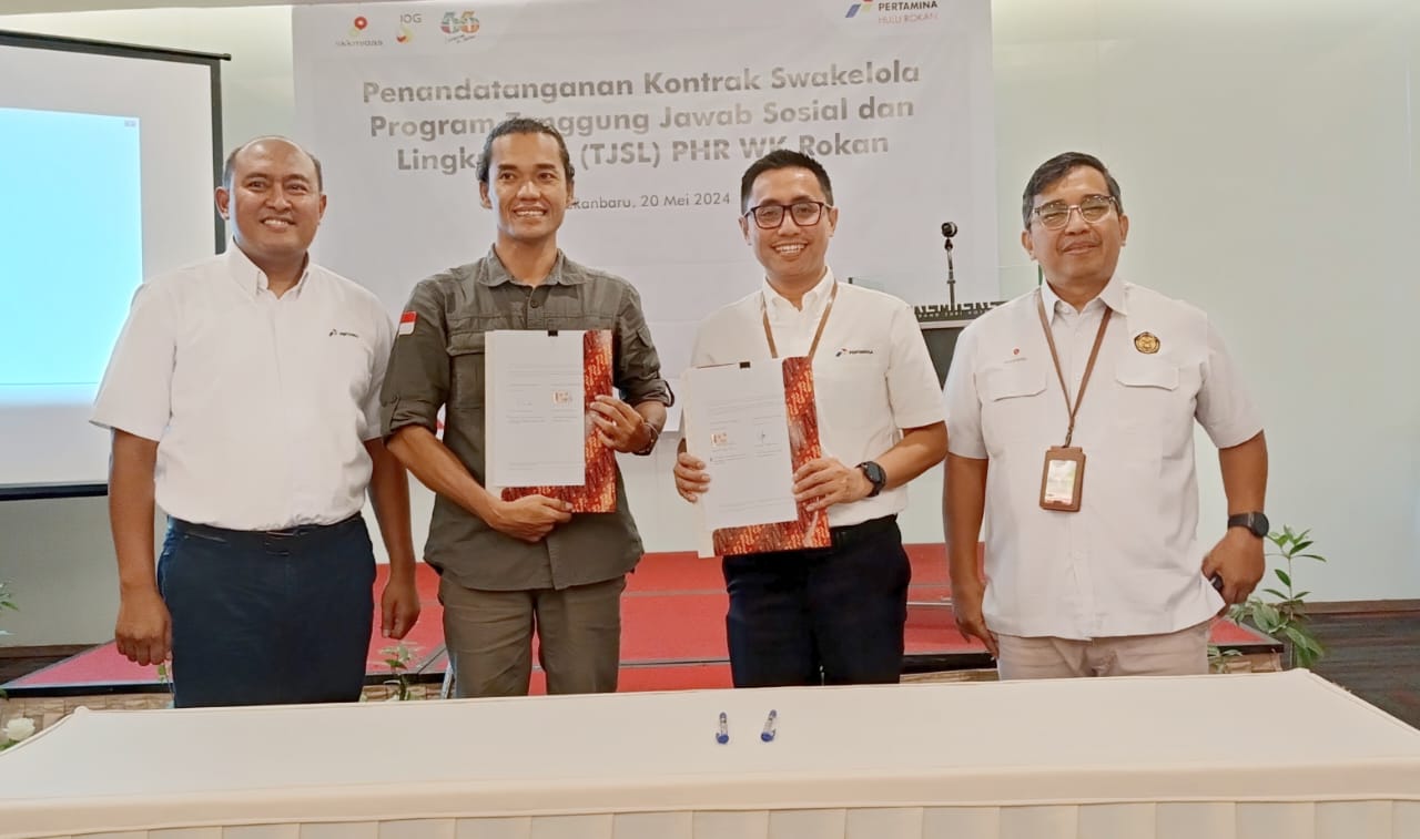 PT Pertamina Hulu Rokan (PHR) menandatangani kontrak swakelola Program Tanggung Jawab Sosial dan Lingkungan (TJSL) bersama mitra pelaksana, di Pekanbaru, Senin (20/5/2024).