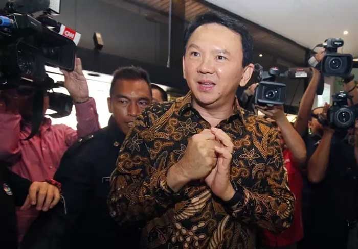 Basuki Tjahaja Purnama atau akrab disapa Ahok saat tiba di Kantor Kementerian BUMN, Jakarta.