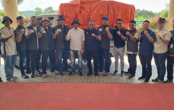 Pelepasan Tim Peduli Korban Bencana Alam Sumatera Barat (Sumbar) dari Keluarga Besar Karyawan PT RAPP & PT APR untuk korban galodo di Sumbar, Sabtu (25/5/2024).