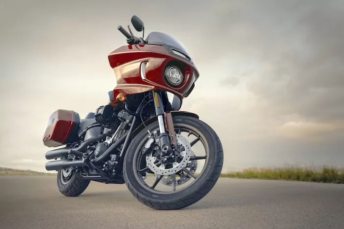 Ilustrasi motor gede. Pengemudi motor 250 cc-500 cc saat ini wajib miliki sim c1