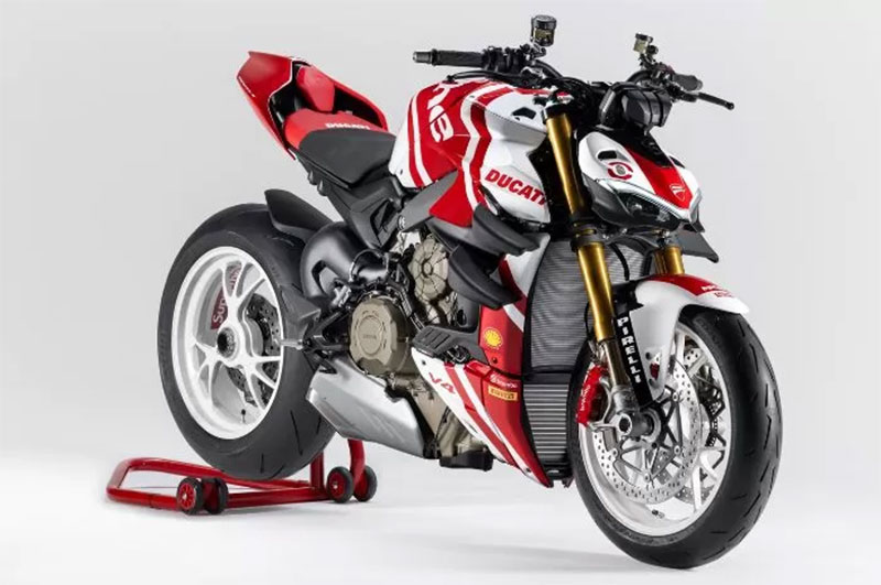 Inovasi terbaru Ducati dan Supreme dengan meluncurkan edisi kolektor Streetfighter V4 didukung Drudi Performance.