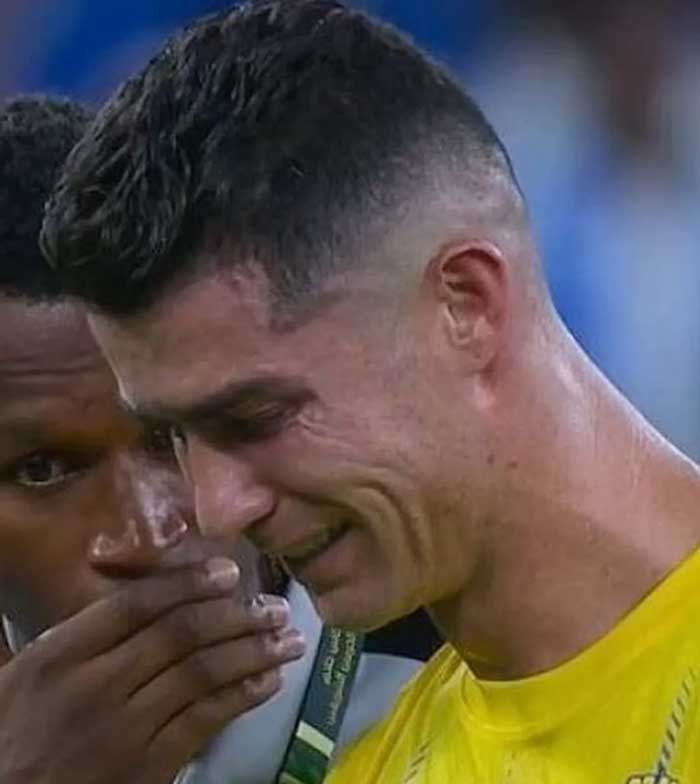 Cristiano Ronaldo Teteskan air mata setelah gagal membawa Al Nassr meraih kemenangan atas Al Hilal di final Kings Cup.