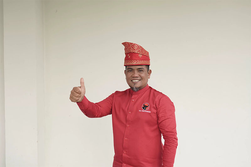 Ketua DPD PDIP Riau, H Zukri Misran SE