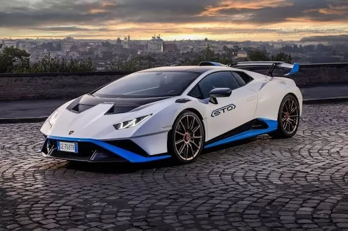 Lamborghini Huracan STO, salah satu mobil sport ultra mewah yang ada dalam list sitaan KPK terkait kasus eks Bupati Kukar Rita Widyasari.