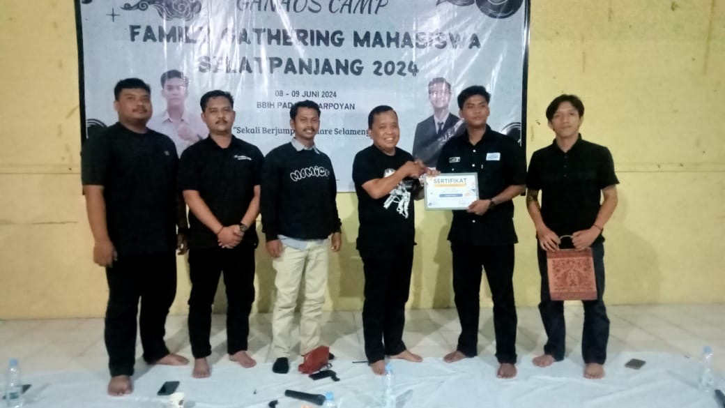 Ketua Perkumpulan Masyarakat Kabupaten (Permaskab) Meranti- Riau Ir Nazaruddin Nasir hadir selaku undangan sekaligus pemateri.