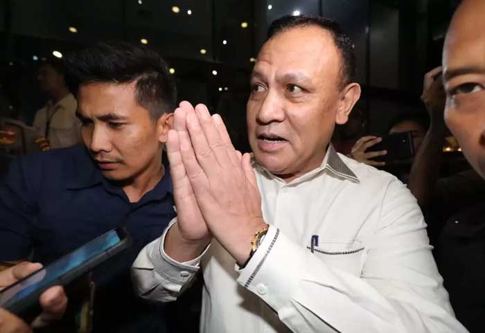 Mantan Ketua KPK Firli Bahuri saat menjalani proses penyidikan.