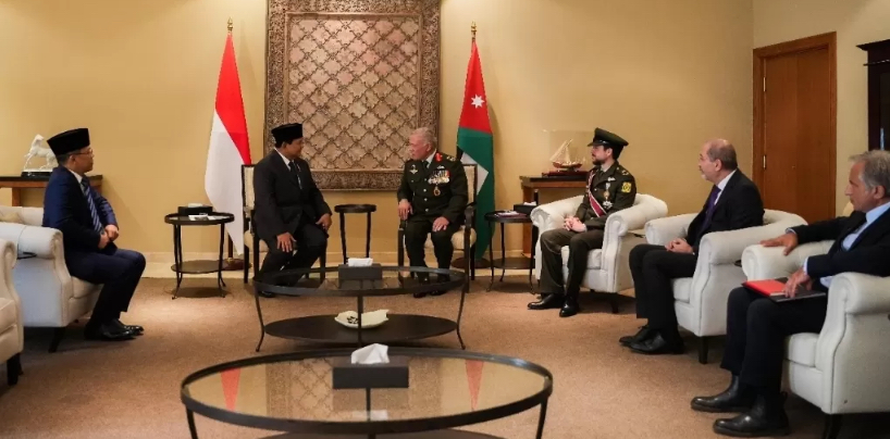 Menteri Pertahanan RI sekaligus presiden terpilih periode 2024-2029 Prabowo Subianto melakukan pertemuan dengan Raja Yordania Abdullah II bin Al-Hussein, di Amman, Yordania.