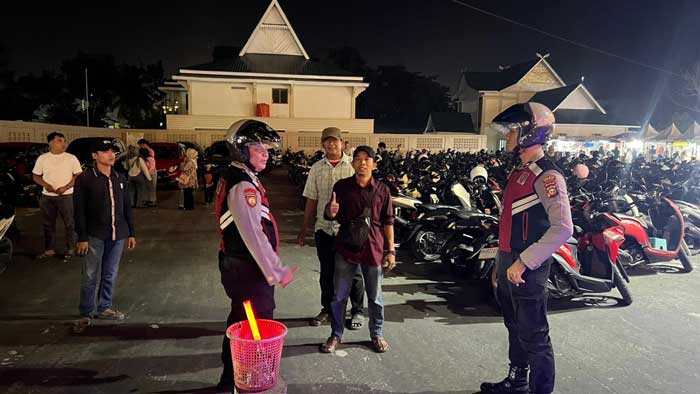 Anggota Polres Dumai, Ahad (16/6/2024) malam melakukan kegiatan rutin yang ditingkatkan berupa melaksanakan patroli serentak di wilayah hukum Polres Dumai.