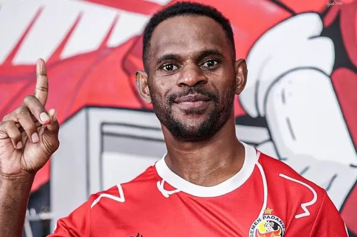 Melcior Majefat jadi penerus pemain asal Papua yang berkiprah di Semen Padang untuk Liga 1 musim depan.