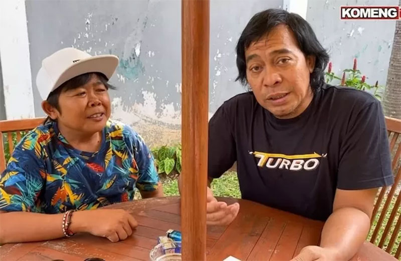 Adul dan Komeng