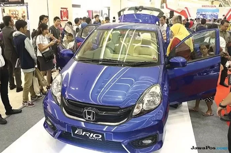 Honda Brio, salah satu andalah Honda untuk pasar anak muda. .