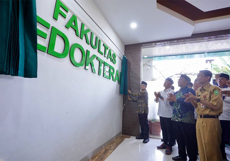 Peresmian Fakultas Kedokteran Umri oleh Ketua PP Muhammadiyah Haedar Nasir di Kampus Umri, Senin (24/6/2024).