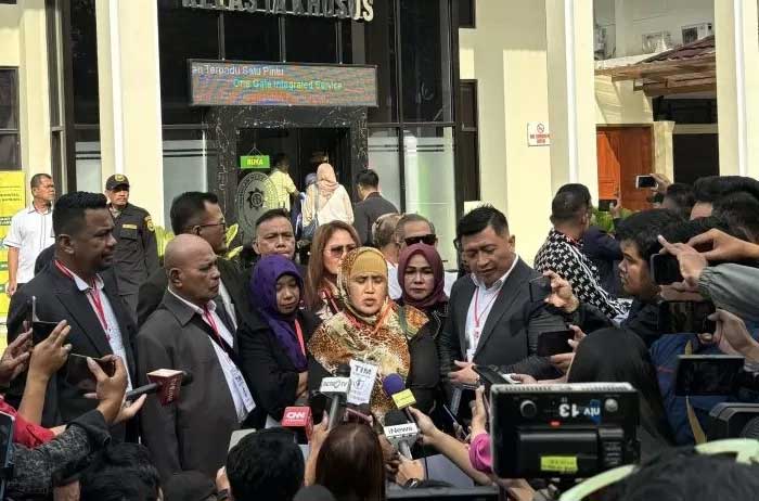 Tim kuasa hukum Pegi Setiawan saat hadir dalam sidang praperadilan di Pengadilan Negeri Bandung, Senin (24/6)