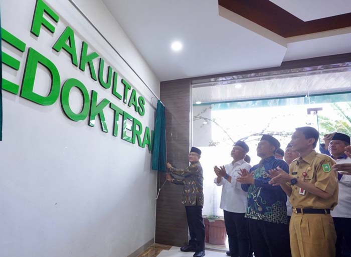 Peresmian Fakultas Kedokteran Umri oleh Ketua PP Muhammadiyah Haedar Nasir di Kampus Umri, Senin (24/6/2024).