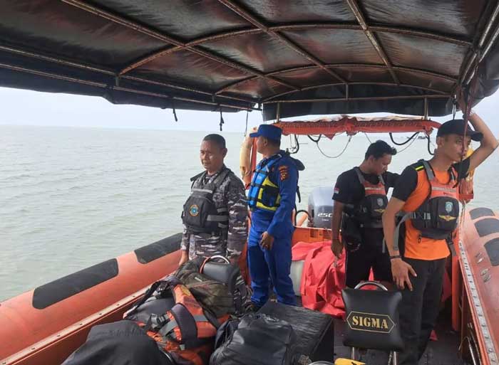SAR lakukan proses pencarian di hari keempat, mereka memperluas area pencarian terhadap nelayan yang hilang di Perairan Selat Malaka, (21/6/2024) lalu hingga Senin (24/6/2024) siang.