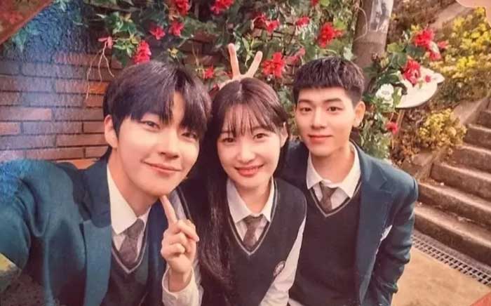 Hwang In Yeop, Jung Chaeyeon.