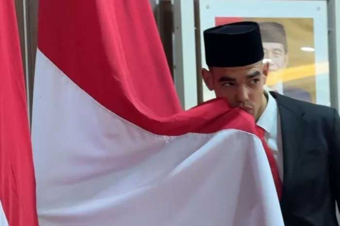Jens Ravens resmi jadi Warga Negara Indonesia setelah mengambil sumpah hari ini, Jumat (27/6).