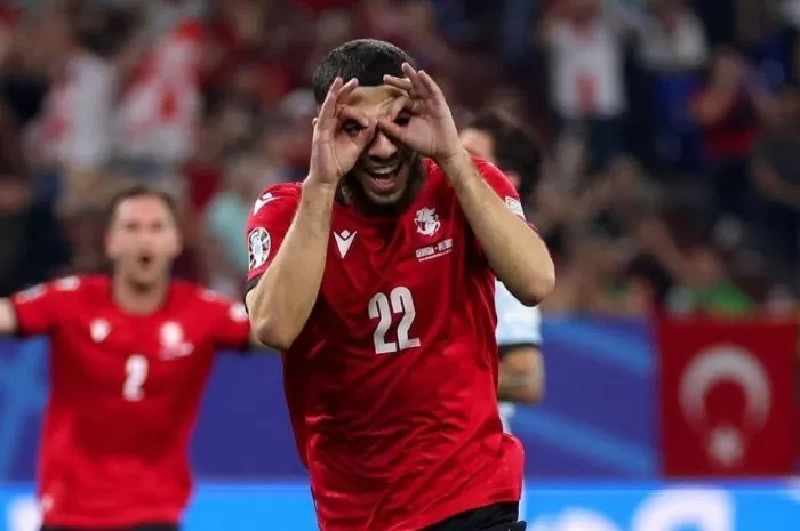 Kecemerlangan penampilan Georgia di Euro 2024 tak lepas dari tangan dingin Willy Sagnol meracik komposisi tim dan memberikan kepercayaan diri kepada tim.