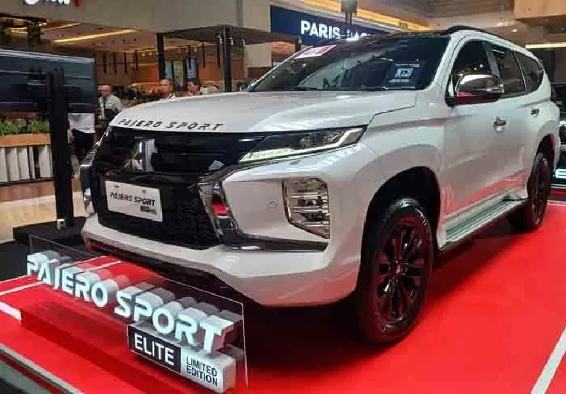 Pajero sport elite edisi terbatas hanya diproduksi 800 unit seluruh Indonesia.