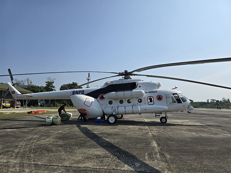 Helikopter jenis MI-8 bantuan BNPB sudah berada di Pekanbaru, Rabu (3/7).