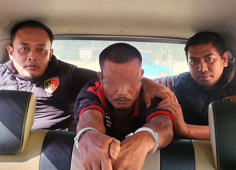 Pelaku rudapaksa menantunya di Pelalawan UH saat dibekuk Polisi.