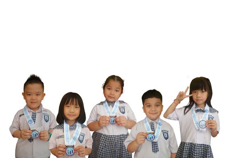 Siswa PG TK Sekolah Witama Srikandi peraih medali emas, baru-baru ini.