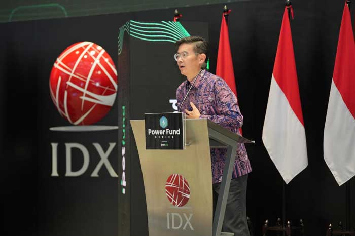 Direktur Utama PT Indo Premier Sekuritas Moleonoto The meluncurkan Power Fund Series pada IPOT Fund, di Bursa Efek Indonesia Jakarta pada Senin (8/7/2024),