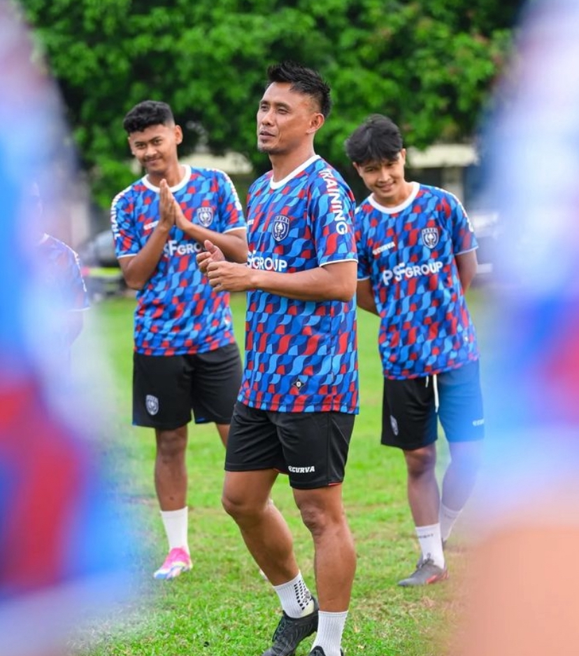 Maman Abdurrahman saat mengikuti sesi latihan PSPS di Jakarta.
