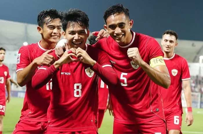 Dua pemain andalan Shin Tae-yong di Timnas Indonesia Witan Sulaeman dan Rizky Ridho memastikan bertahan di Persija Jakarta. (Instagram: @witansulaiman_)