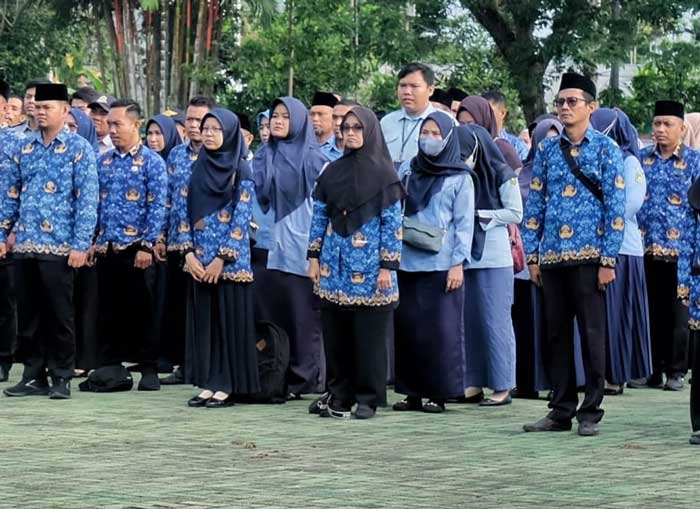 ASN mengikuti Apel Rutin di Halaman Kantor Bupati Kabupaten Kepulauan Meranti, Jl Dorak Selatpanjang beberapa waktu lalu.