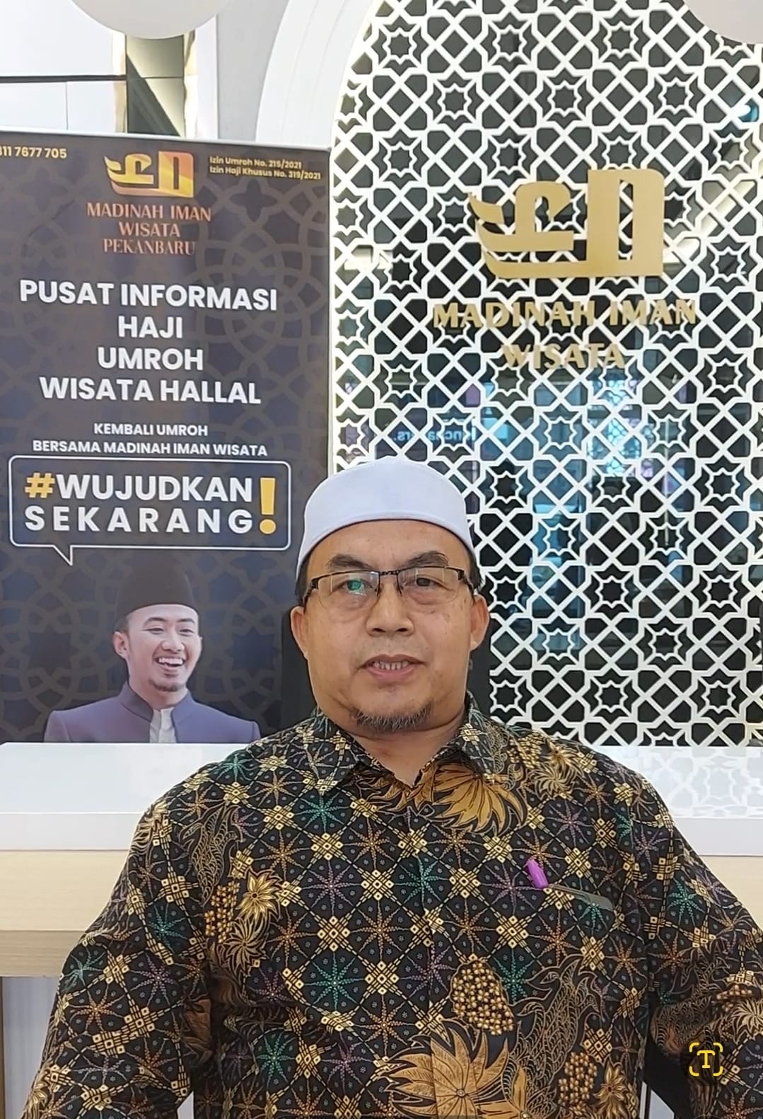 Ustaz H Amin Yono SSy, Imam Utama Masjid Agung An Nur Provinsi Riau.