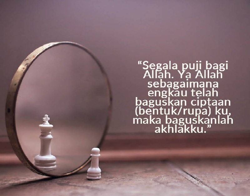 Ilustrasi, Dalam ajaran Islam, bercermin dengan doa adalah cara untuk mengingat Allah SWT dan memohon perlindungan-Nya dalam menjalani aktivitas sehari-hari.