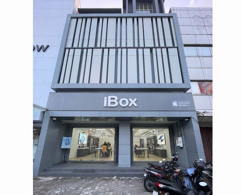 Suasana store baru iBox Pekanbaru yang akan grand opening pada 26 Juli 2024 mendatang.