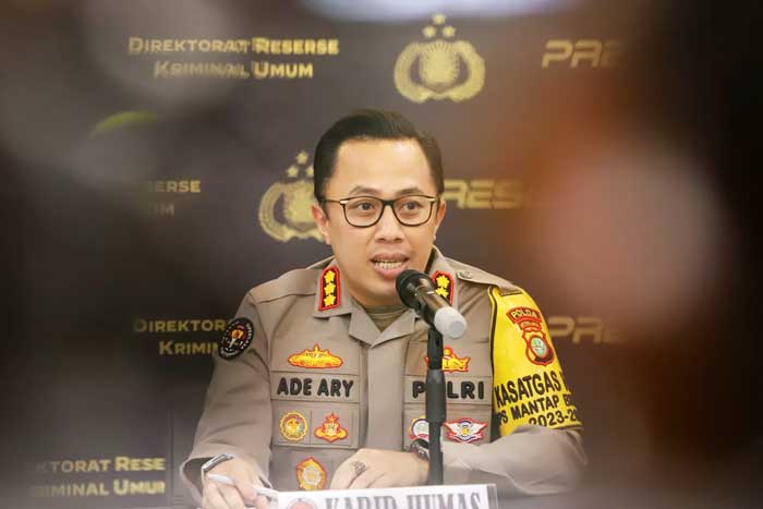 Kabid Humas Polda Metro Jaya, Kombes Pol Ade Ary Syam Indradi mengatakan polisi melakukan pemeriksaan terhadap MUI terkait dugaan penistaan agama oleh Pendeta Gilbert Lumoindong.