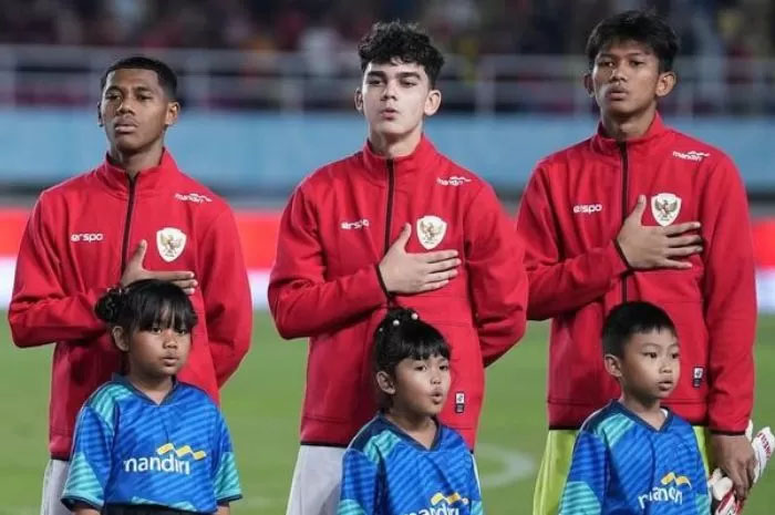 Matthew Baker (tengah) ketika membela Timnas Indonesia U-16 di ASEAN U-16 Boys Championship 2024.