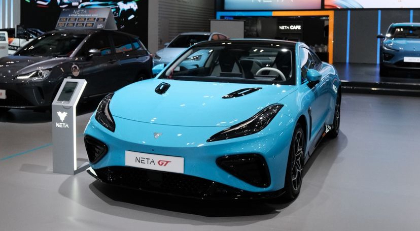 Salah satu mobil listrik asal Cina yang diluncurkan di GIIAS 2024.